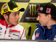 Jorge Lorenzo Kembali Serang Valentino Rossi