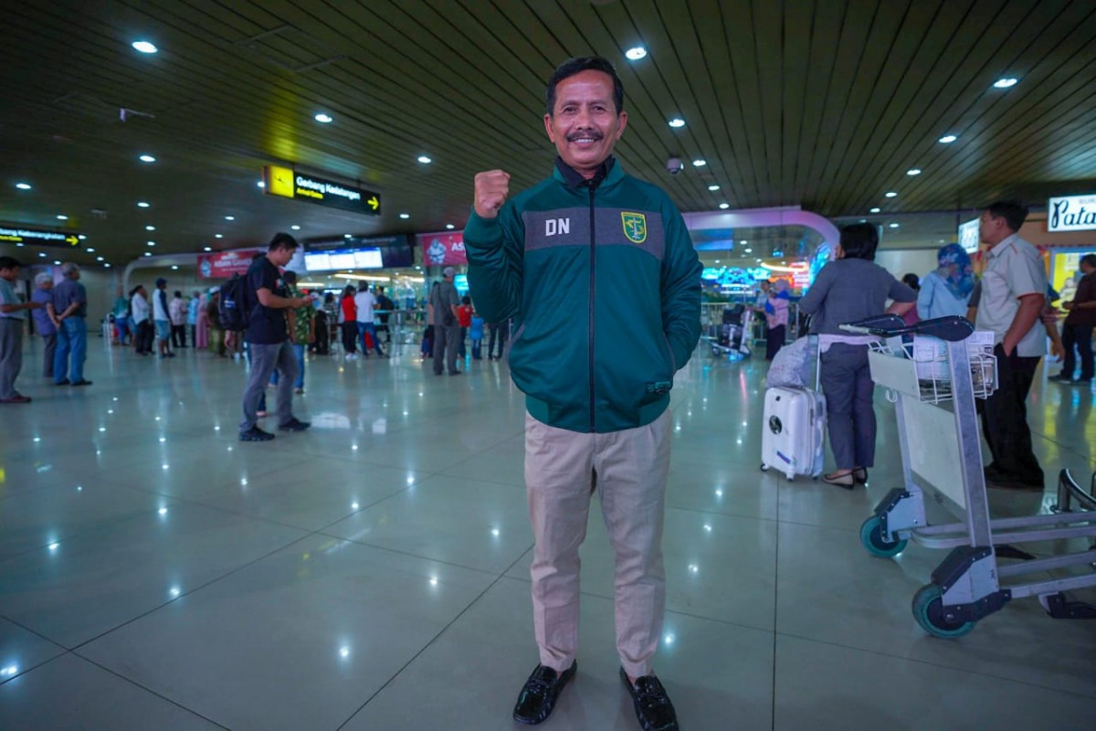 Besut Persebaya, Eks Pelatih Persib Dapat Sambutan dari Mantan Pemain Persija