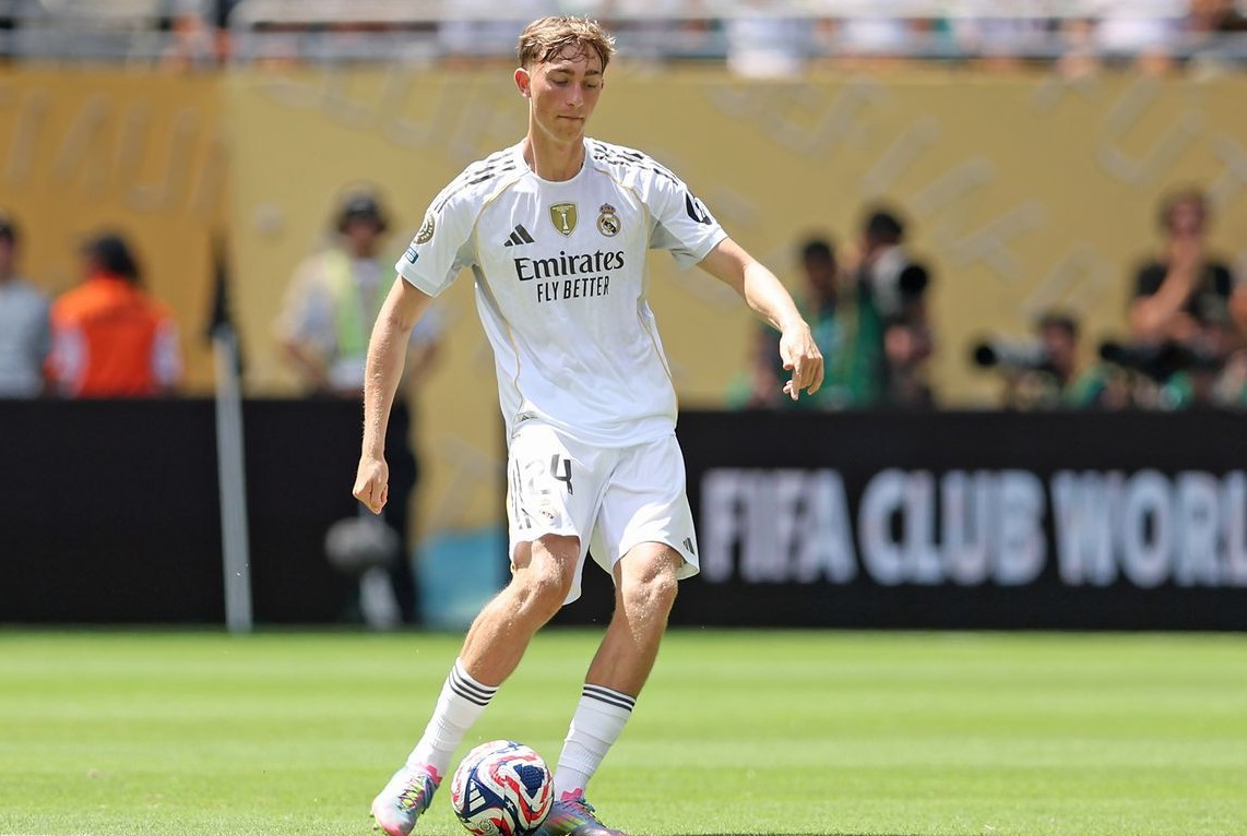 Banding Ditolak, Bek Real Madrid Dean Huijsen Frustrasi dengan Sepak Bola Spanyol