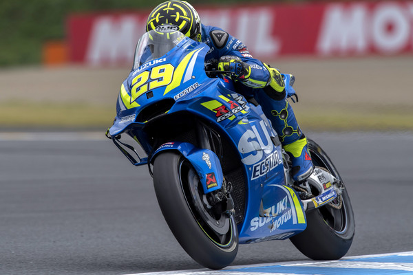 Andrea Iannone Merinding Melihat Insiden Johann Zarco dan Marc Marquez