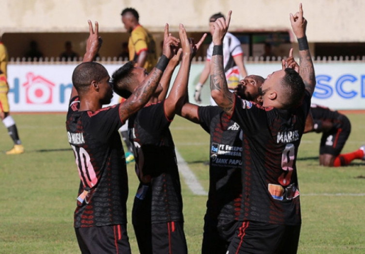 Persipura Jayapura 1-1 PSM Makassar: Diwarnai Ketegangan, Rekor Selalu Menang di Kandang Putus