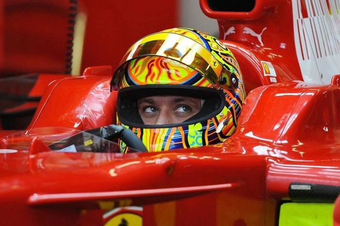Hanya Perlu Selangkah, Rossi Sudah Jadi Pembalap F1
