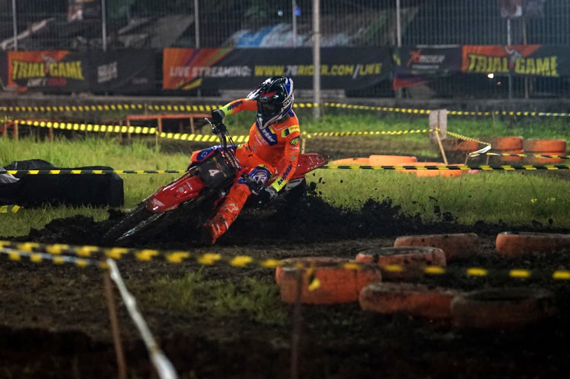 M Zidane Alnesa Sabet Juara Umum FFA Open dan Campuran Open Trial Game Dirt 2025
