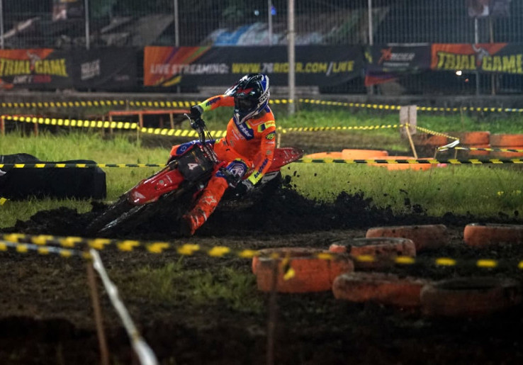 M Zidane Alnesa Sabet Juara Umum FFA Open dan Campuran Open Trial Game Dirt 2025