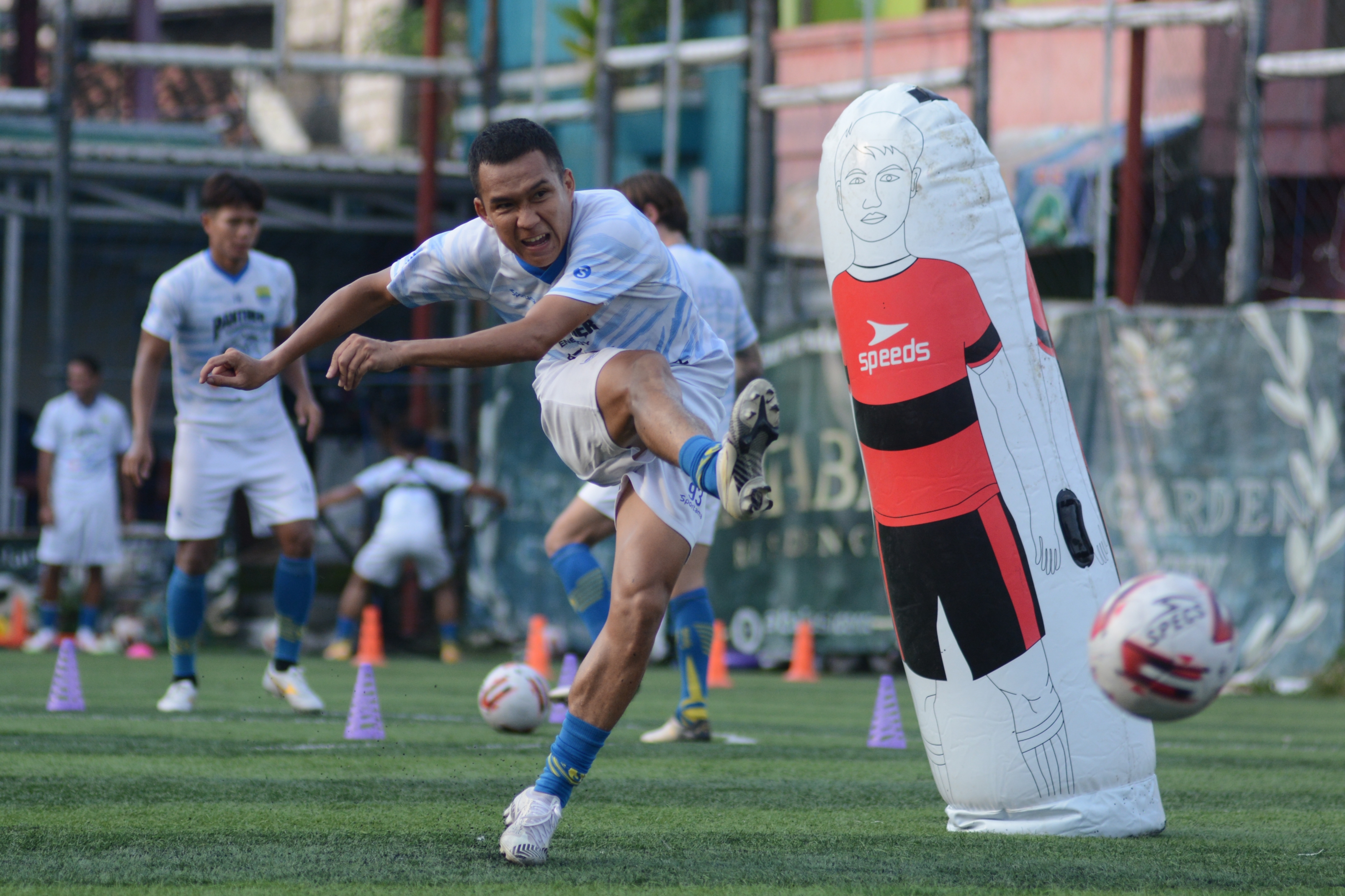 Gelandang Persib Erwin Ramdani Mulai Merasakan Jenuh