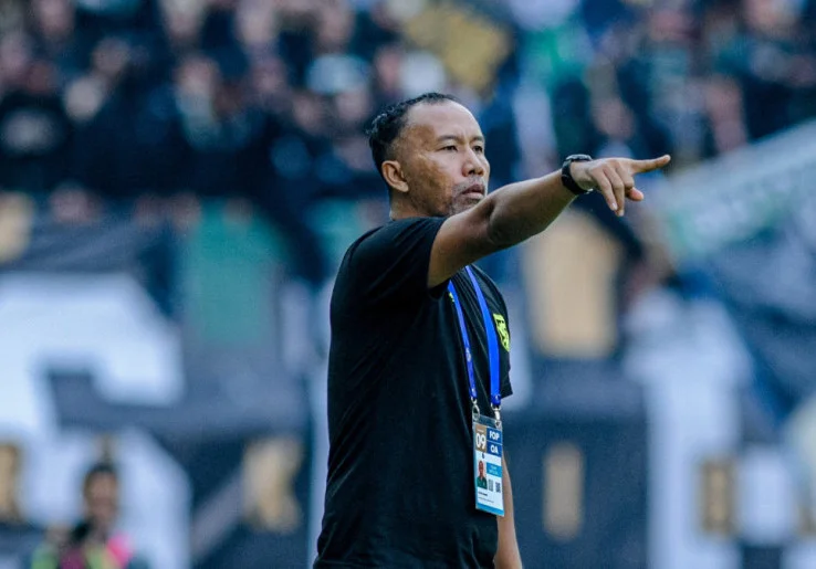 Klub Super League Wajib Punya Pelatih Lokal Musim Depan