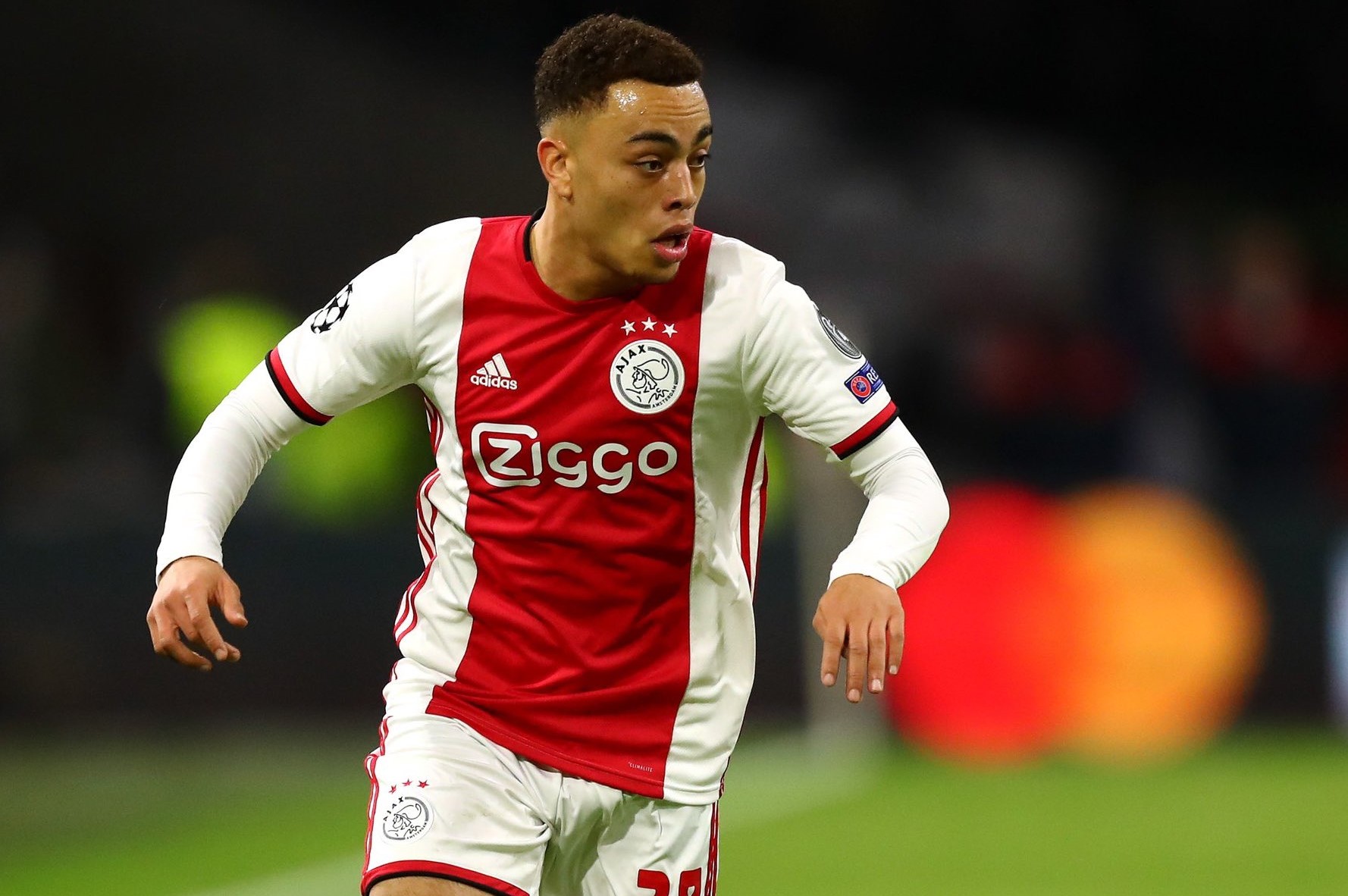Profil Sergino Dest, Pemain Muda Terbaik Ajax yang Ramah untuk Kantong Barcelona