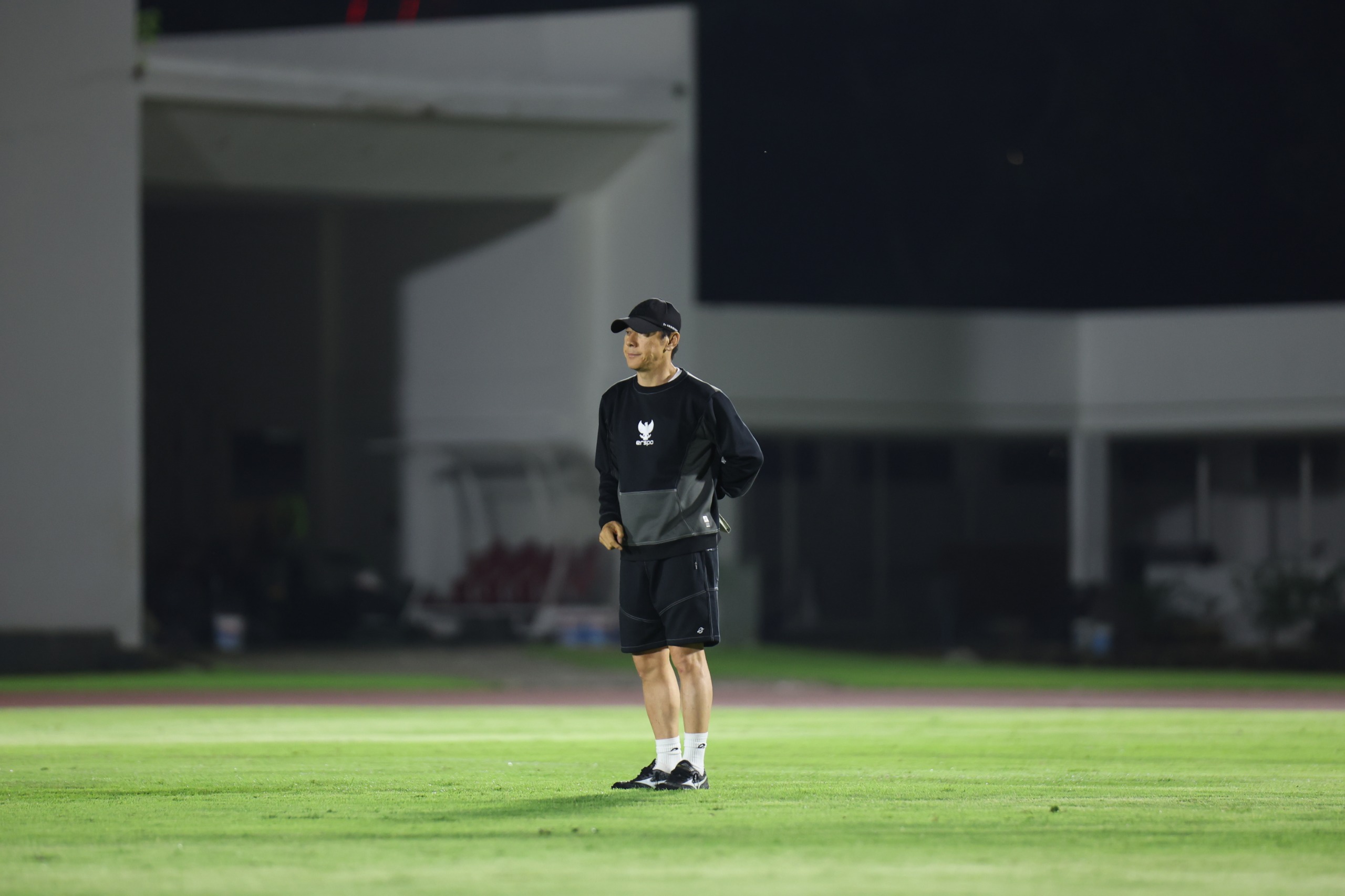Shin Tae-yong Keluhkan Kualitas Jersey Latihan Terbaru Timnas Indonesia