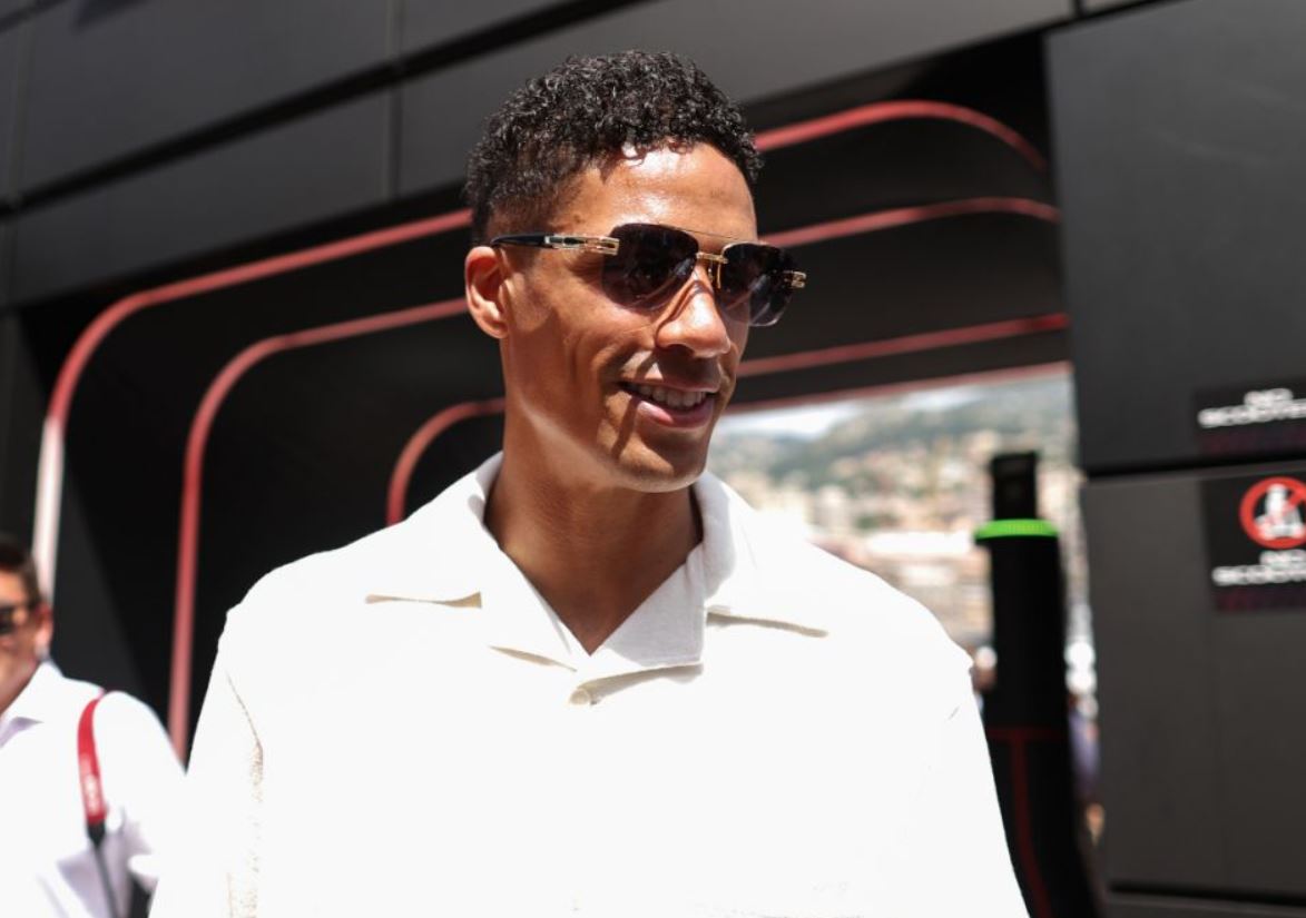 Baru Dua Bulan Gabung Como, Raphael Varane Pensiun