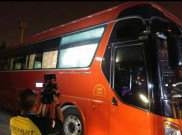 Bus Timnas Indonesia Dilempari Batu Oleh Suporter Vietnam