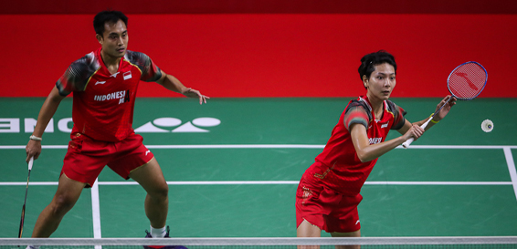 Gloria Buka Suara soal Swiss Open dan Kesuksesan Praveen / Melati