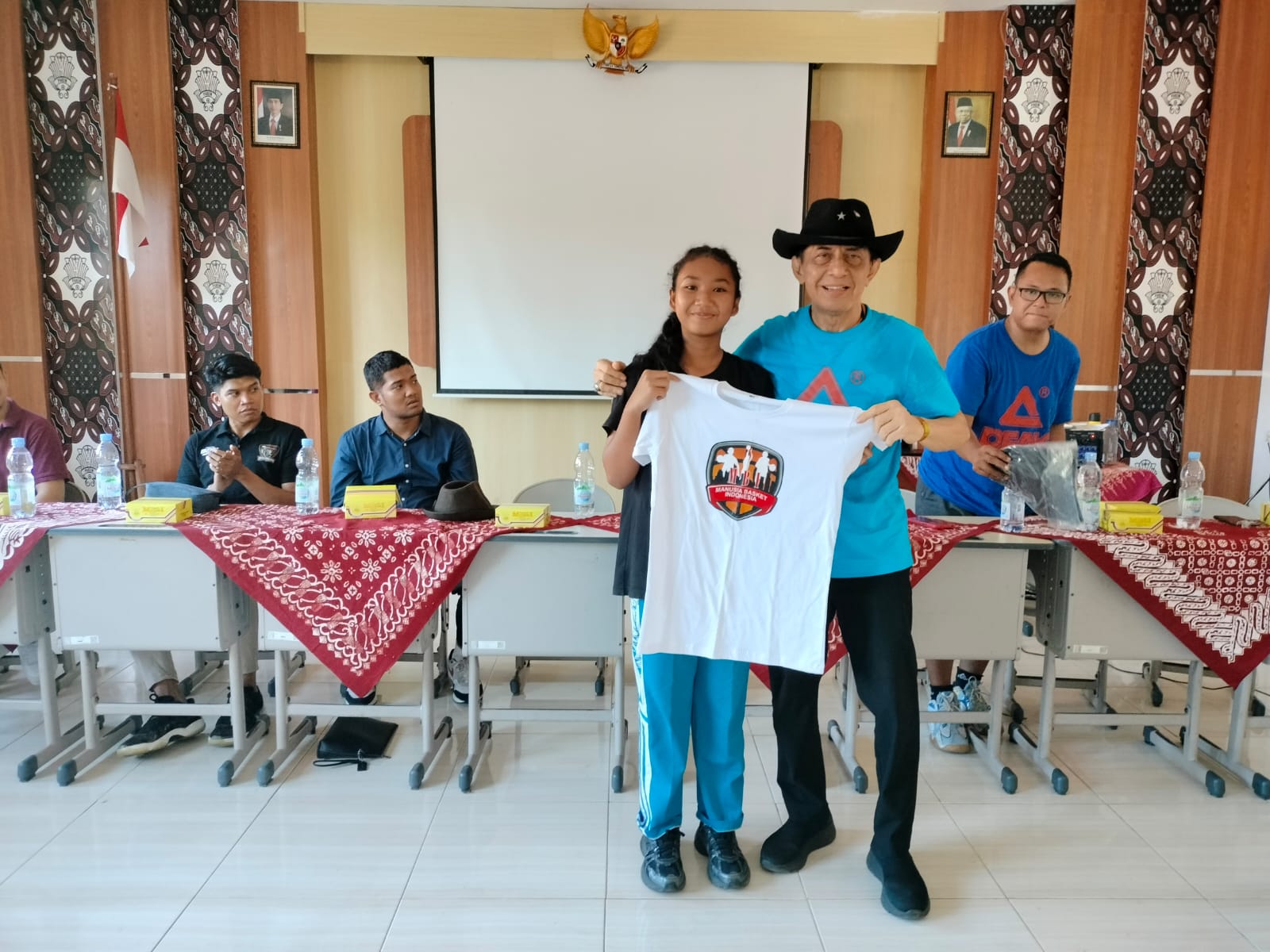 Mr Showtime dan Baktinya untuk Basket Indonesia