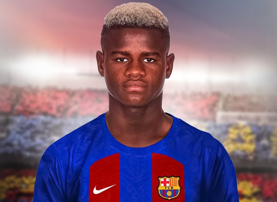Mengenal Mikayil Faye, Calon Palang Pintu Anyar Barcelona