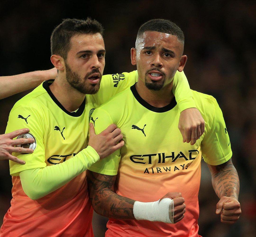 Crystal Palace 0-2 Manchester City: The Citizens Menjaga Jarak