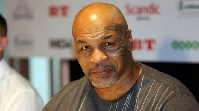 Mike Tyson dan Tinju Bagai Urat Nadi yang Tak Bisa Diputus