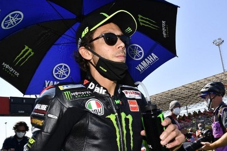Belum Naik Podium Lagi, Rossi Pantang Kibarkan Bendera Putih untuk Jadi Juara Dunia