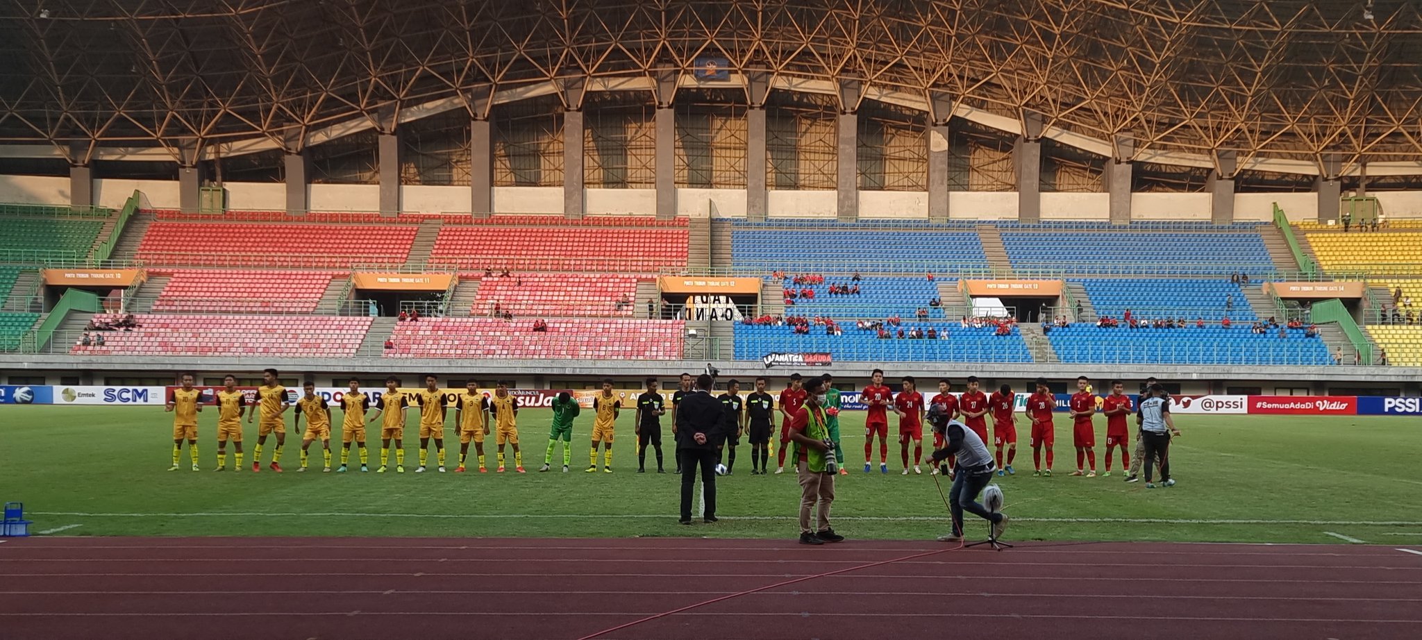 Piala AFF U-19 2022: Diwarnai Kartu Merah, Timnas Vietnam U-19 Menang 4-0 atas Brunei