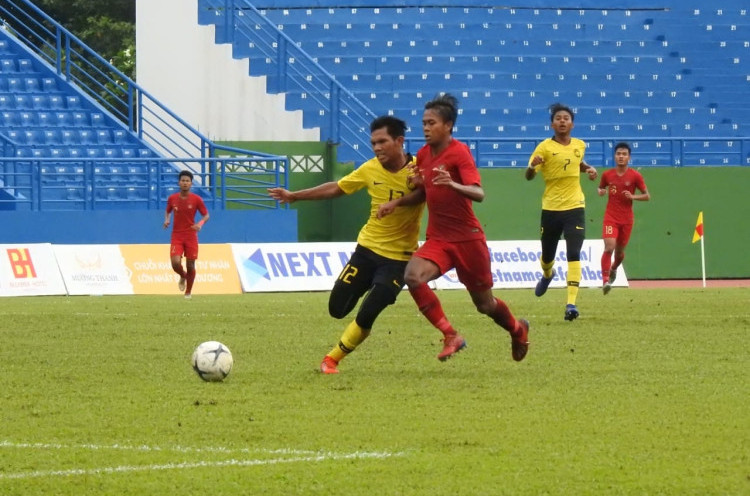 Kalah dari Malaysia, Fakhri Husaini Nilai Pemain Timnas Indonesia U-18 Kurang Sabar dalam Ambil Keputusan