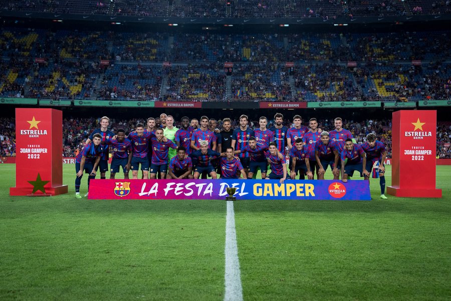 Barcelona Kelimpungan Cari Cara Daftarkan Pemain Baru