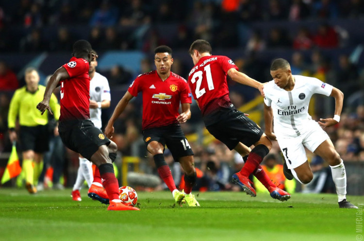 Manchester United 0-2 PSG: Pogba Kartu Merah dan Kekalahan Perdana Solskjaer