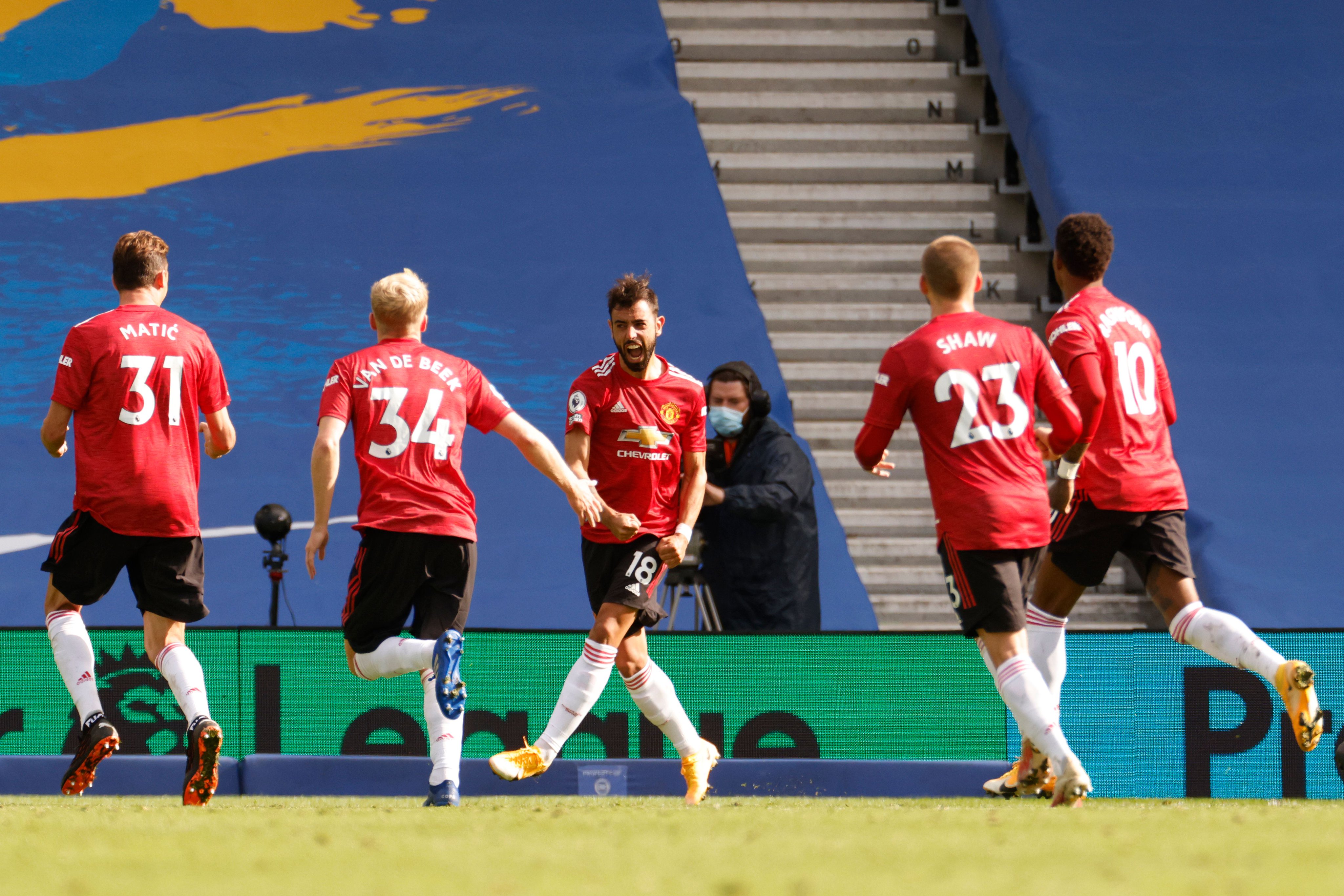 Manchester United, Sang Raja Comeback di Kandang Lawan