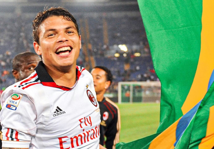Ingin Dekat dengan Keluarga, Thiago Silva Serius Pertimbangkan Tawaran AC Milan