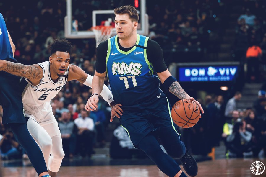 Hasil NBA: Luka Doncic Triple Double, Mavericks Bungkam Spurs