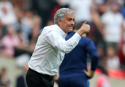 Manchester United Diminta Pertahankan Jose Mourinho Jika Tak Ingin Bernasib seperti Liverpool