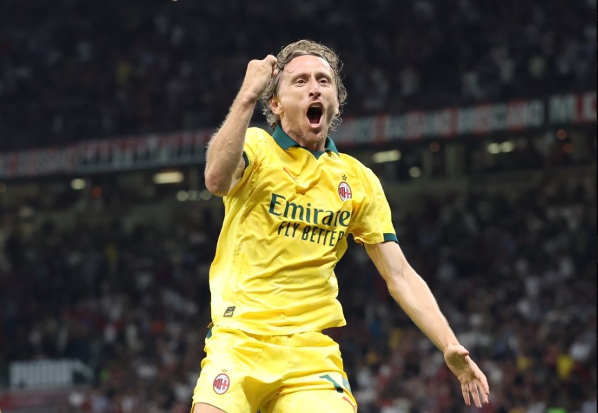 6 Pemain Usia di Atas 40 Tahun yang Mencetak Gol di Serie A, Tiga dari AC Milan