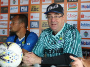 Rene Alberts Sebut Persebaya Lebih Diuntungkan Ketimbang Persib