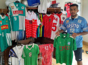 Kisah Kolektor Jersey Legendaris Klub-Klub Indonesia