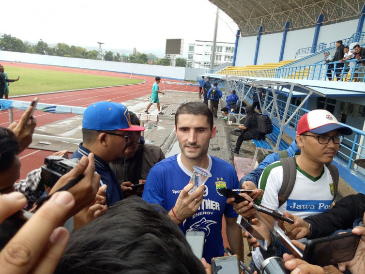 Gelandang Persib Srdjan Lopicic Beberkan Kondisinya