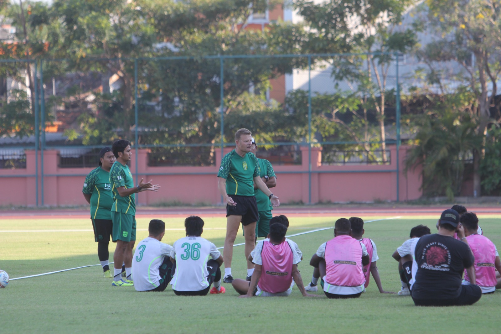 Persebaya Waspada Kebangkitan Dewa United FC