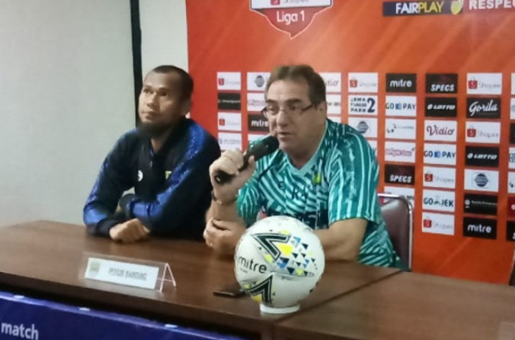 Pelatih Persib Sebut Kehadiran Edson Tavares Belum Berikan Perubahan di Persija