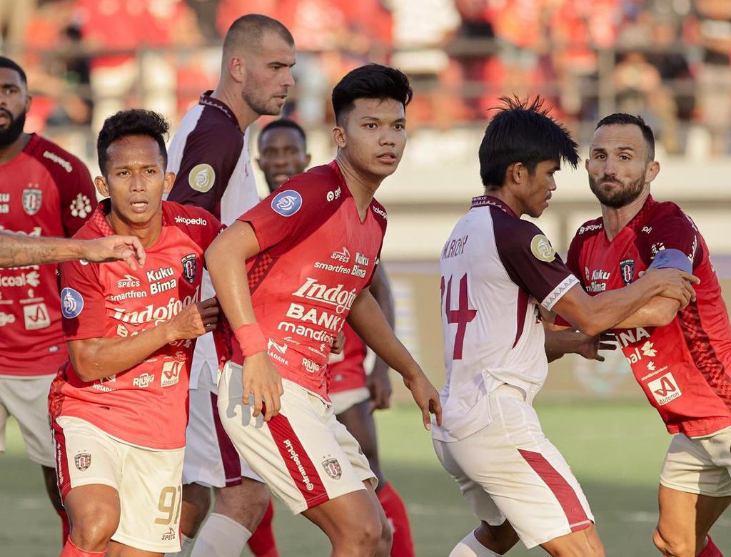 Hasil Liga 1: Satu Kartu Merah dan Drama 5 Gol Warnai Kemenangan Bali United atas PSM