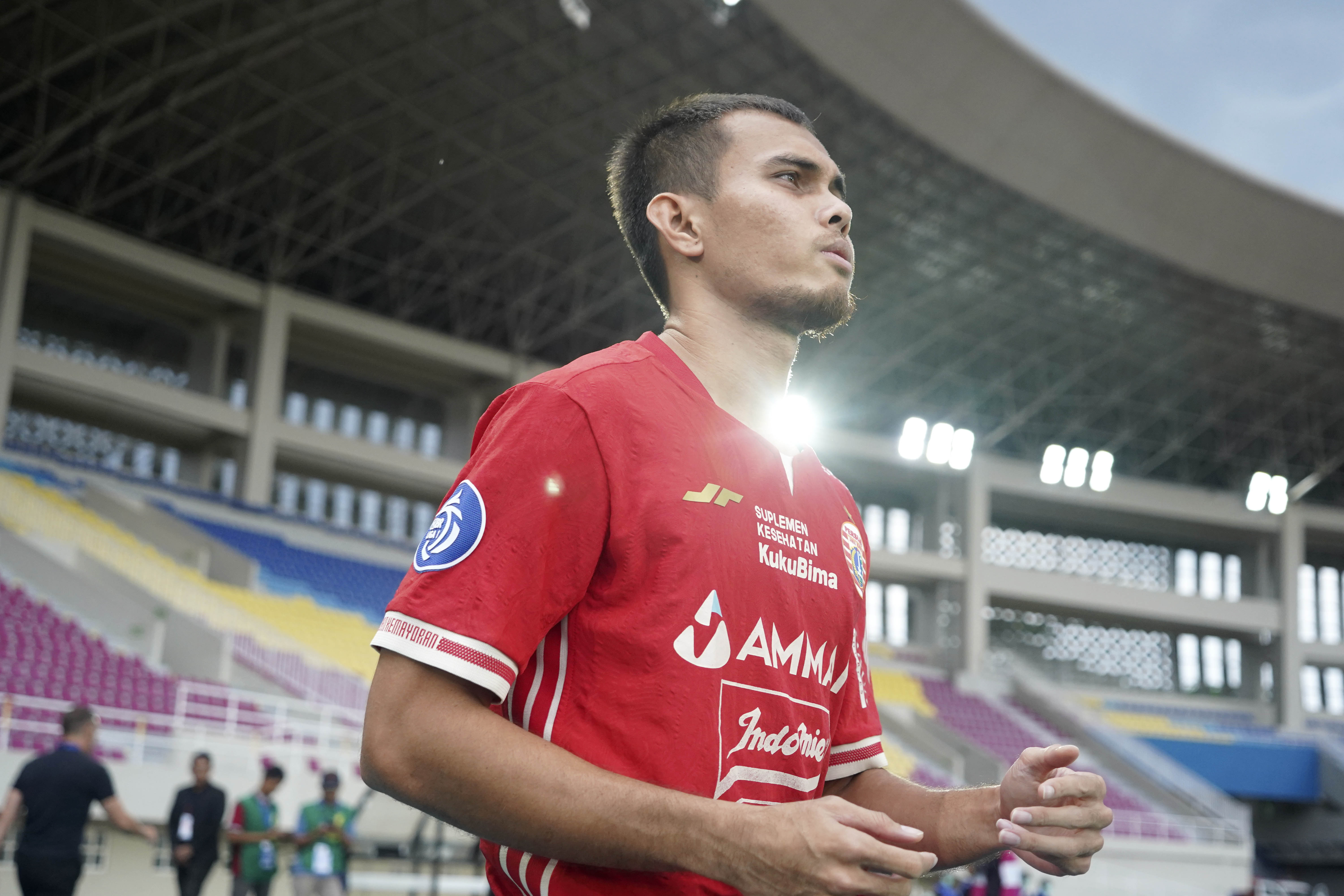 Sambil Menangis, Rezaldi Hehanussa Pamit ke Skuat Persija untuk Gabung Persib