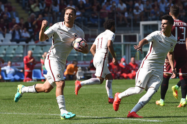 Banteng Torino Hempaskan Serigala Roma 3-1