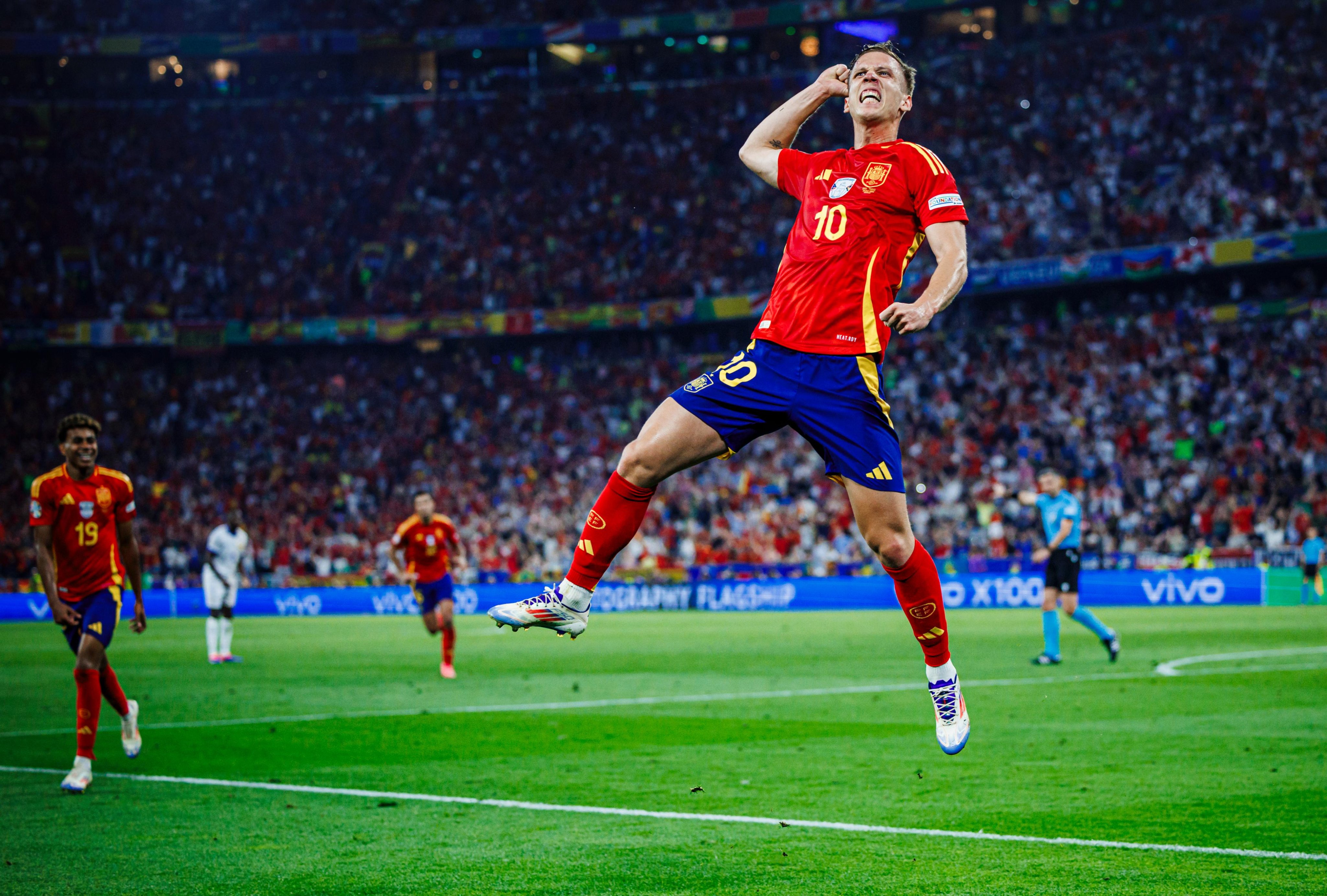 Tertarik Dani Olmo? Siapkan Rp1,05 Triliun
