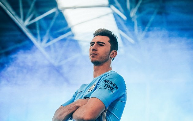 Aymeric Laporte Datang, Benteng Manchester City Makin Mewah