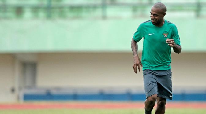 Boaz Diragukan Tampil Lawan Vietnam Akibat Cedera Bahu