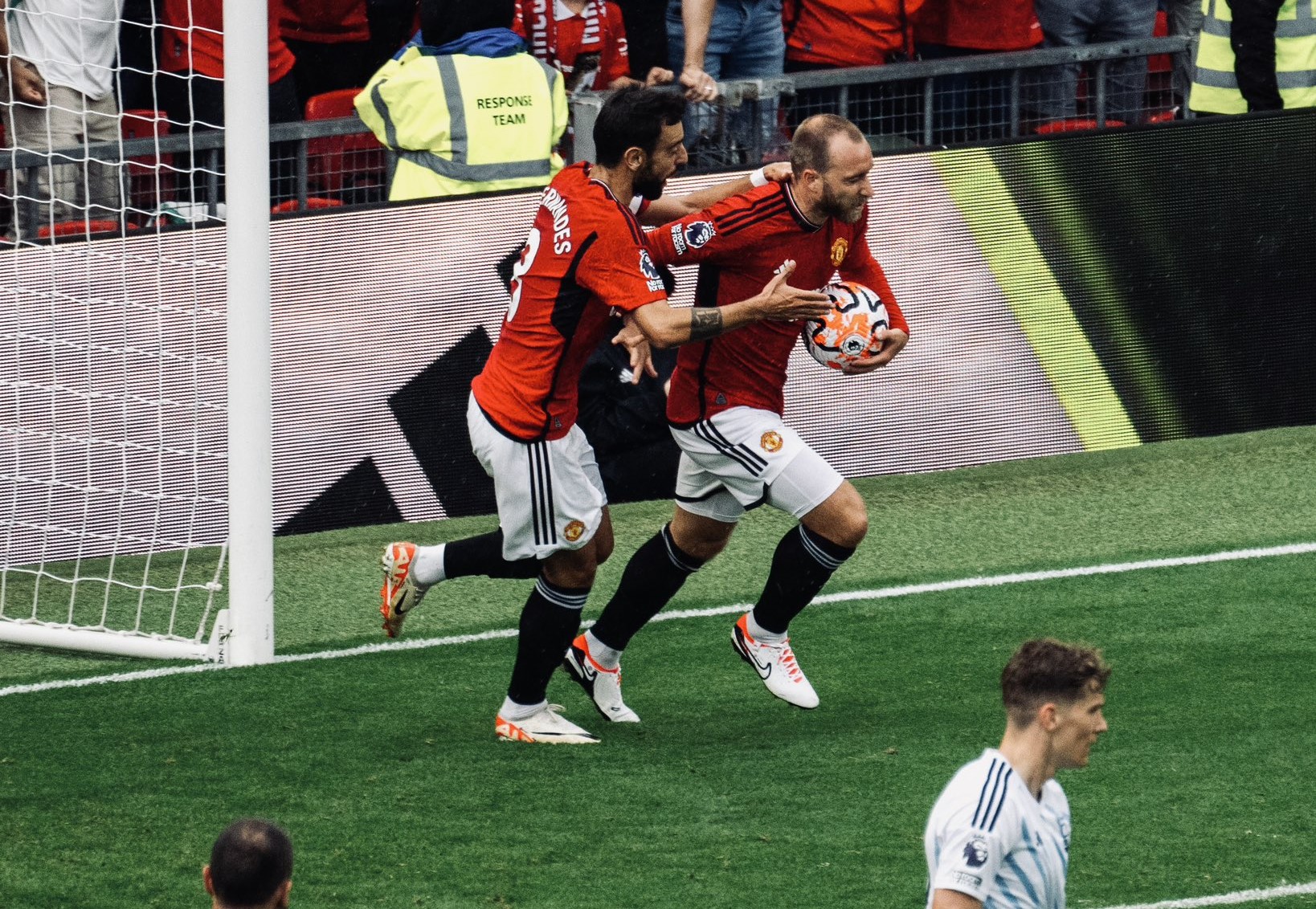 Manchester United 3-2 Nottingham Forest: Comeback Dramatis The Red Devils