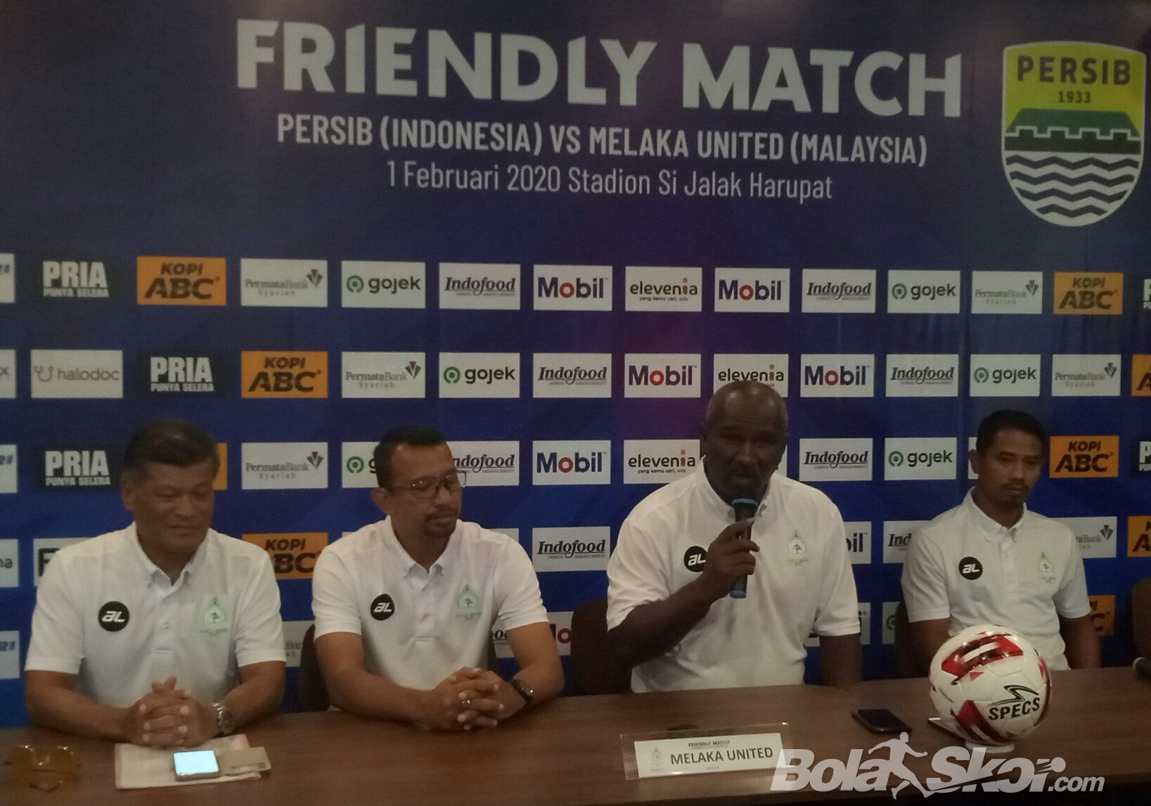 Melaka United Pastikan Serius Hadapi Persib Bandung