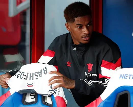 Sebut Pandit Gila, Ten Hag Tuturkan Alasan Cadangkan Rashford Kontra Palace