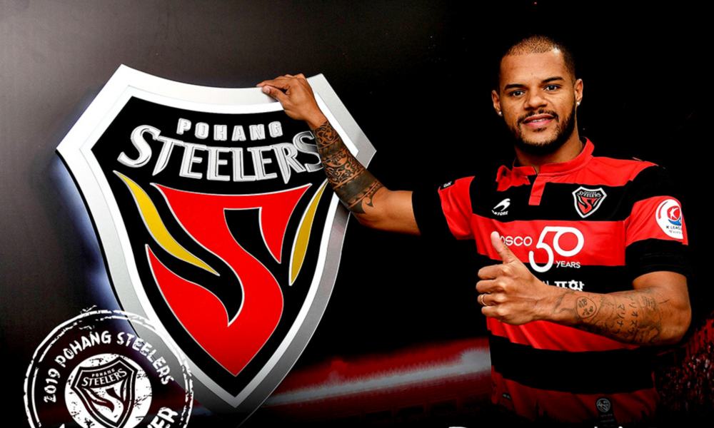 Pohang Steelers Coret Bekas Mesin Gol Persebaya Surabaya David Da Silva