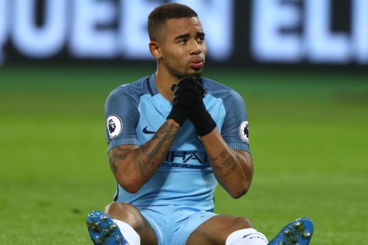 Alami Cedera Lutut, Gabriel Jesus Takut Absen di Piala Dunia 2018