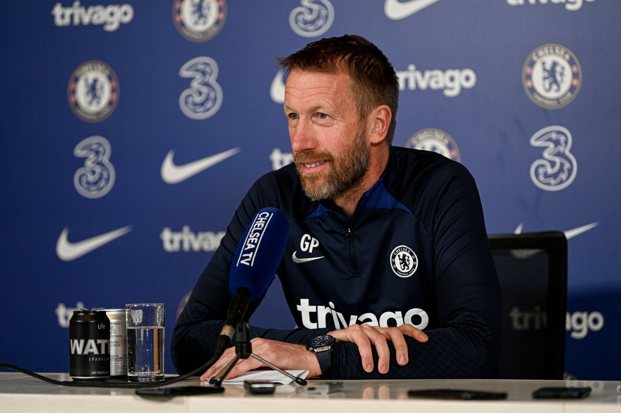 Chelsea Belanja Gila-gilaan, Graham Potter Tak Nyaman