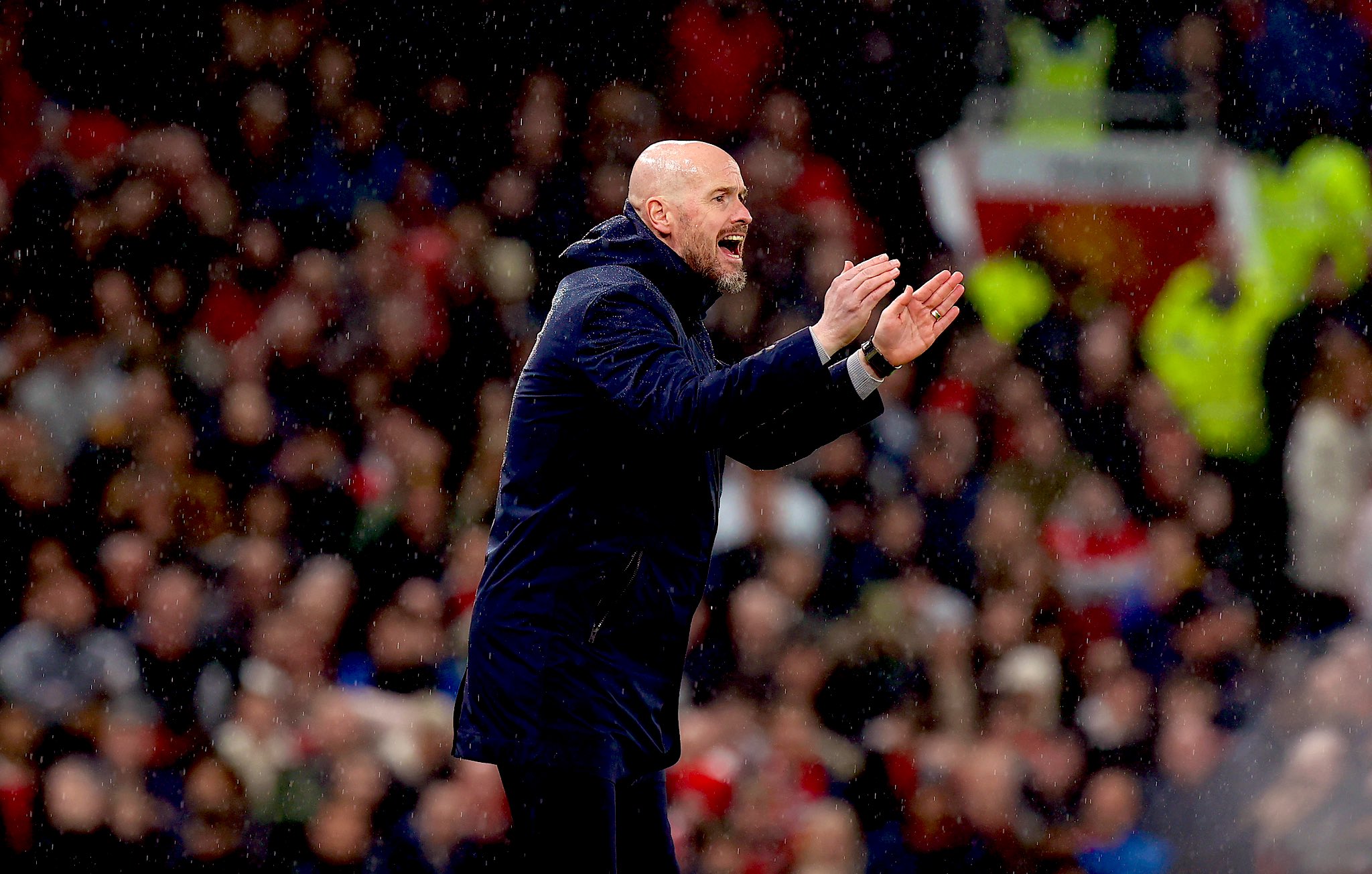 Erik Ten Hag Tegaskan Manchester United Akan Memburu Striker Baru