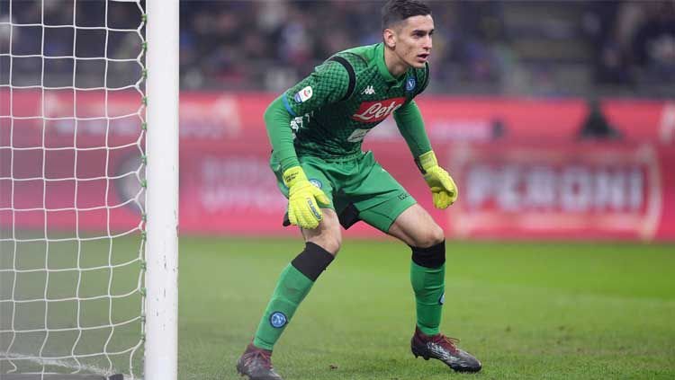 AC Milan Siap Jadikan Kiper Napoli sebagai Pengganti Donnarumma