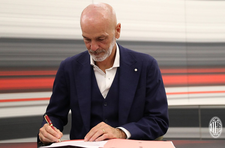 Teken Kontrak Baru di Milan, Gaji Stefano Pioli Cuma Naik Secuil