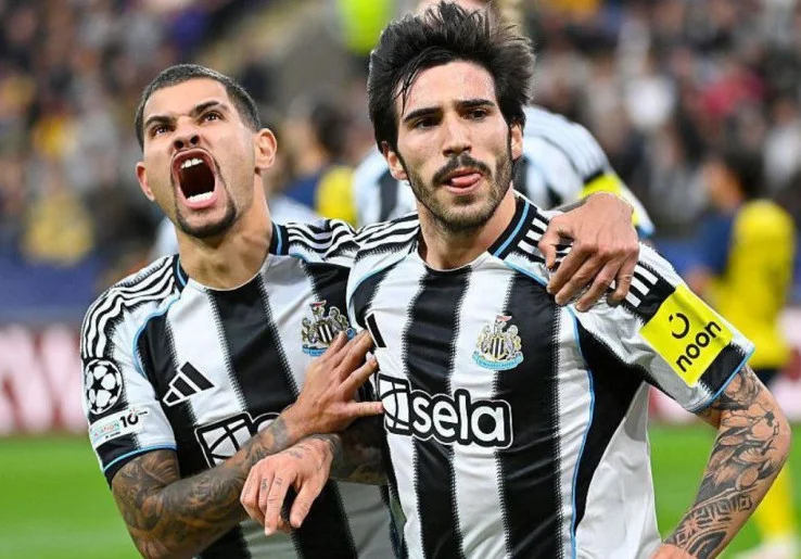 Ambisius, Arsenal Inginkan Dua Gelandang Andalan Newcastle United